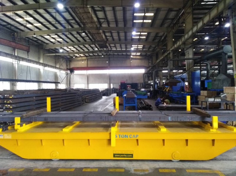Steerable Electric Trackless Transfer Cart for Industrial Material Handling