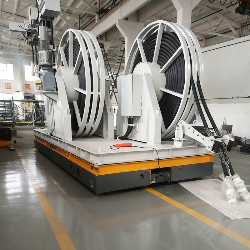 Trackless transfer cart for large equipment